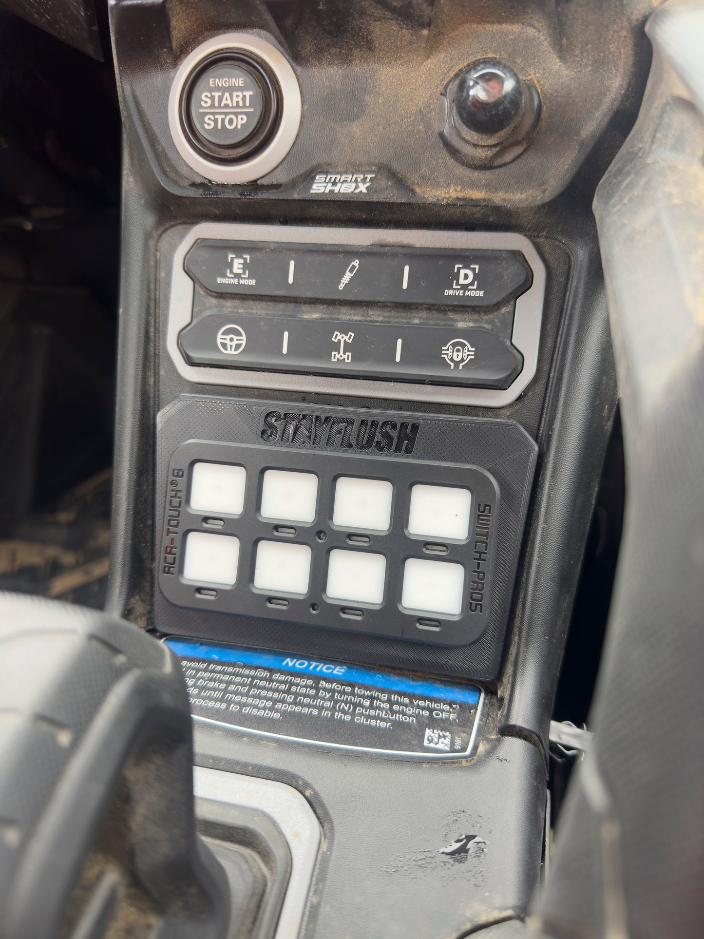 SwitchPro 9100 panel mount
